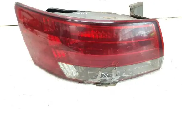 Hyundai Sonata Rear/tail lights 924013K0