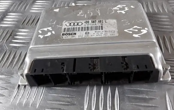 Audi A6 S6 C5 4B Engine control unit/module 4B0907401L 0281001932 28RTE358