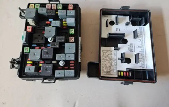 Chevrolet HHR BSM Control unit 15913674 AR61854003