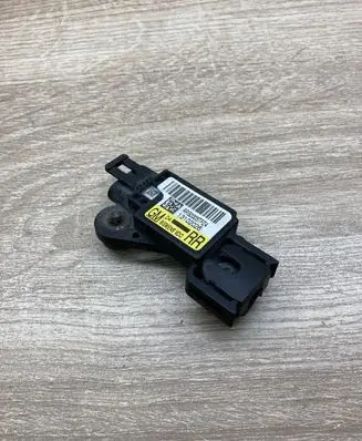Opel Vectra C Airbag deployment crash/impact sensor 13102026