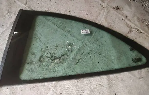 Citroen Xsara Rear side window as2
