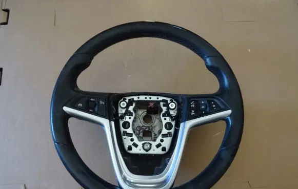 Opel Insignia A Steering wheel 10914241586