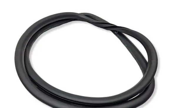 Ford Kuga III Rear door rubber seal (on body)