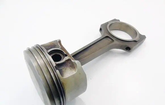 Jaguar XK8 - XKR Piston with connecting rod 86L47