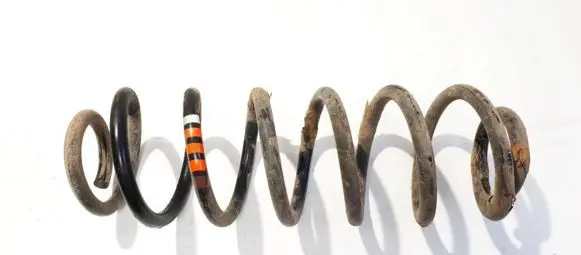 Volkswagen Touran I Rear coil spring