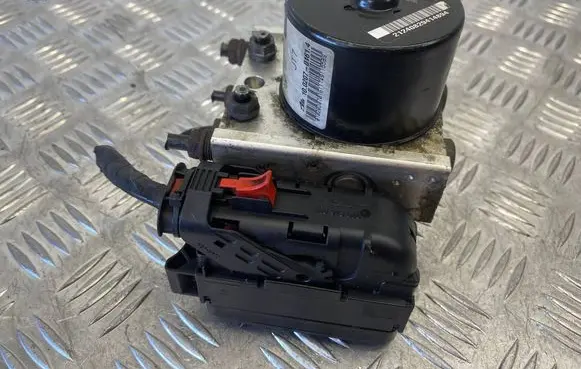 Seat Altea XL ABS Pump 1K0614117AJ 10020701614 A20701611749115