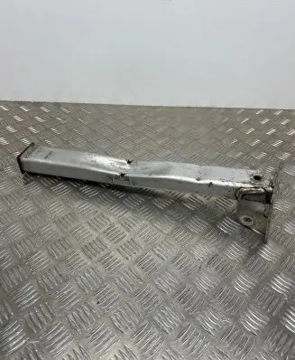 Peugeot 3008 I Radiator mount bracket