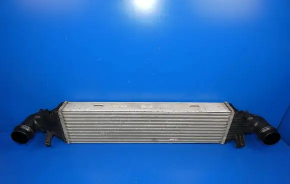 Mercedes-Benz E C207 W207 Intercooler radiator A2045006000 6770176 A2045000900
