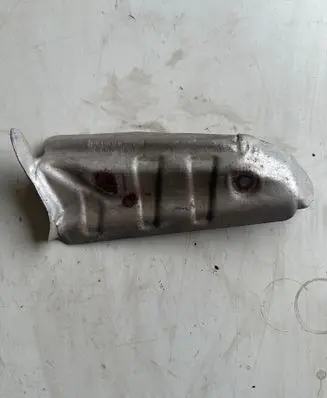 BMW 5 F10 F11 Heat shield in engine bay 8508139