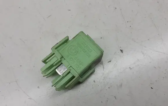 BMW 7 E65 E66 Other relay 61368373700