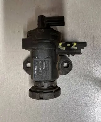 Citroen Berlingo Turbo solenoid valve 9635704380 0928400414