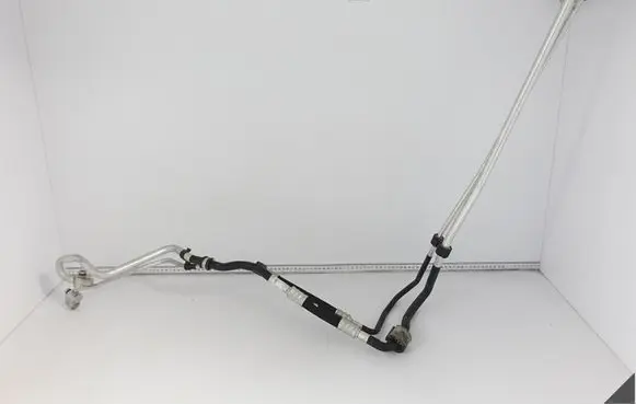 Audi A8 S8 D4 4H Air conditioning (A/C) pipe/hose 4H0820885E