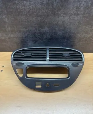 Peugeot 607 Dash center air vent grill 9632204677 223953