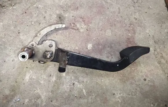 Alfa Romeo 159 Brake pedal C623
