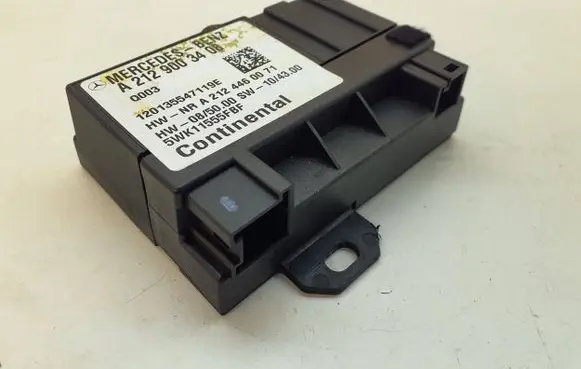 Mercedes-Benz C W204 Fuel injection pump control unit/module A2129003408 120135547119E A2124460071