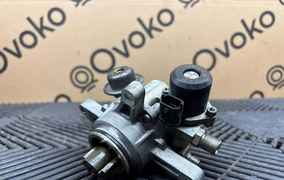 Porsche Panamera (970) Fuel injection high pressure pump 94811031524
