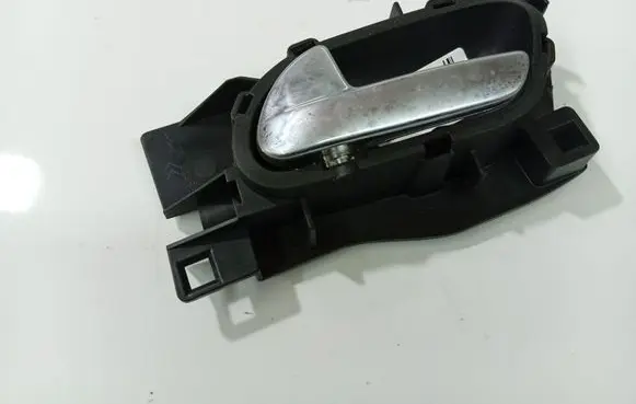 Peugeot 407 Rear door interior handle 