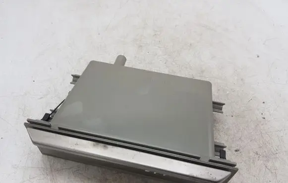 Nissan X-Trail T30 Glove box 6847515U20 5L300SAE 6847544F00