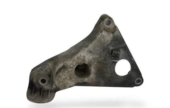 BMW 5 E60 E61 Engine mounting bracket 6777053 22116777053