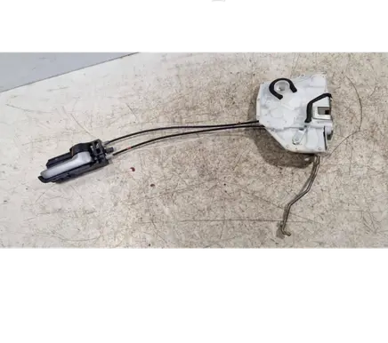 Suzuki SX4 Front door lock