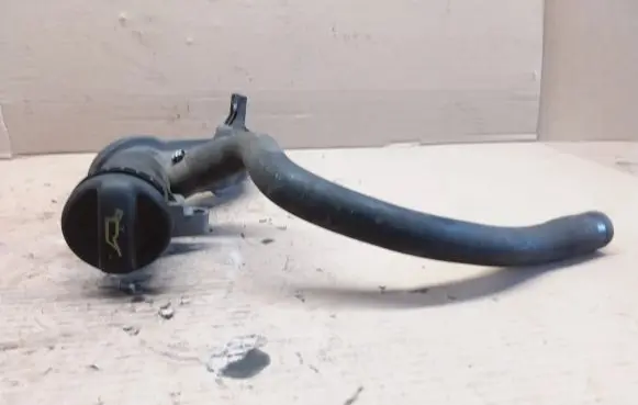 Peugeot 307 Oil fill pipe 9654733980