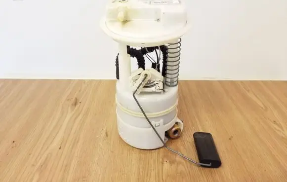 Nissan Note (E11) In-tank fuel pump 0975667990002 17040AX000HD