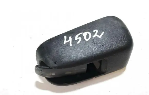 Mazda 3 I Fuel tank opening switch 