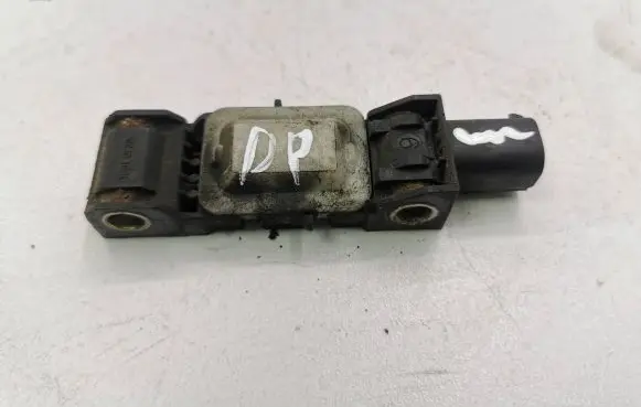 Chrysler 300 - 300C Airbag deployment crash/impact sensor 04671779AC 090905 0480201930