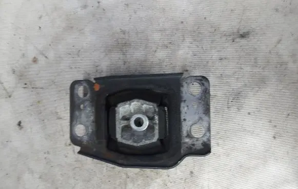 Ford Galaxy Engine mount bracket 6G917M121AC 30680700 30680399