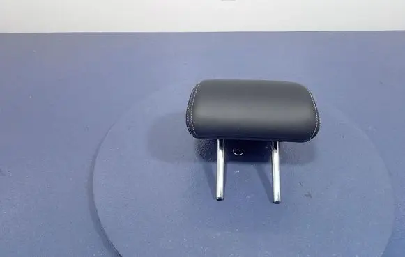 Infiniti Q50 Front seat headrest 