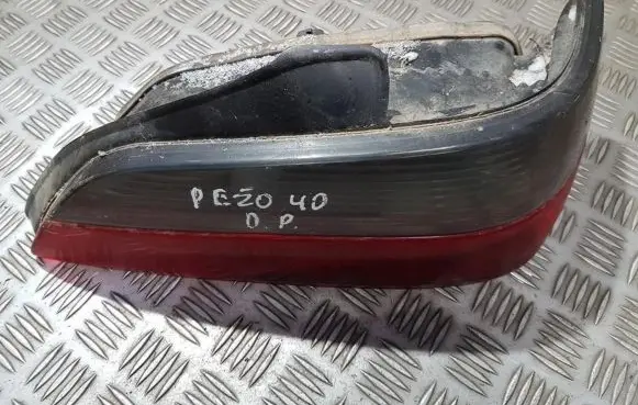 Peugeot 406 Rear/tail lights 2255d