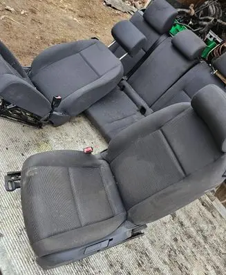 Seat set