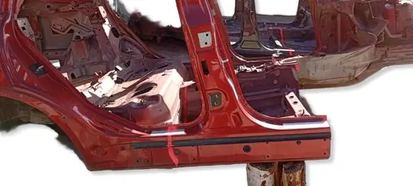 BMW X3 E83 Pillar (middle) 