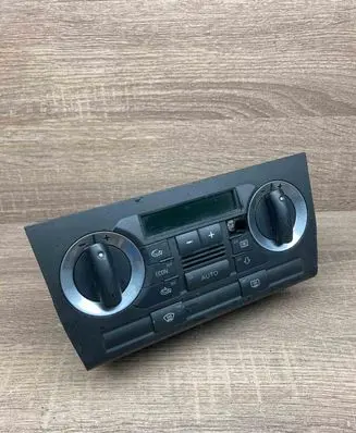 Audi A3 S3 8P Climate control unit 8P08200435PR
