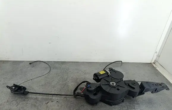 Peugeot 807 Sliding door motor assembly 1683585218113890