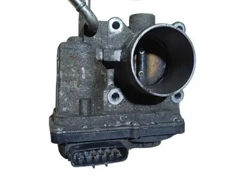 Toyota Corolla E120 E130 Throttle body valve 220300D021