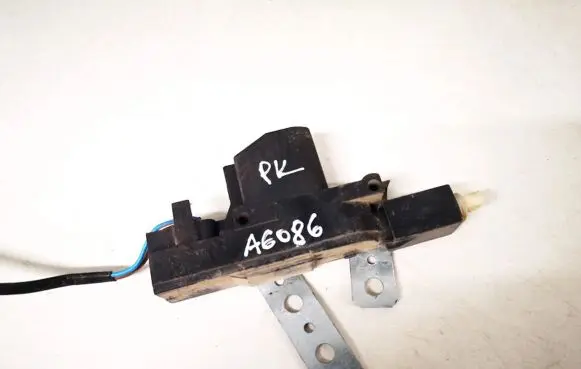 Subaru Impreza II Central locking motor 