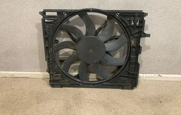 BMW M4 F82 F83 Electric radiator cooling fan 7850474