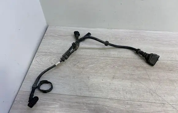 Volkswagen Touareg II Rear ABS sensor wiring 7P0971279D