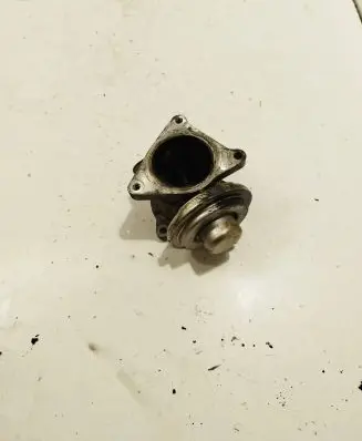 Audi A3 S3 8P EGR valve 038129637