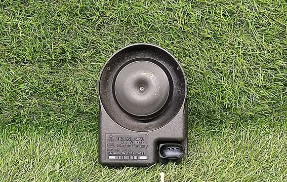 Alarm system siren