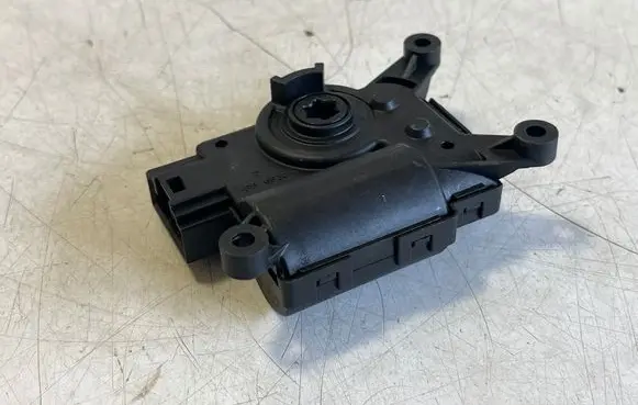 Volkswagen T-Roc Air flap motor/actuator 2Q0907511G