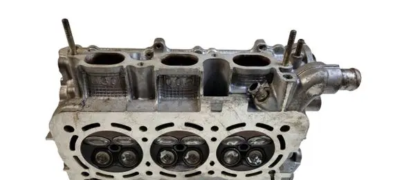 Subaru Outback Engine head 30878624 J30002