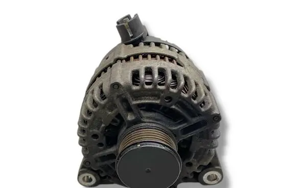 Land Rover Freelander 2 - LR2 Generator/alternator 0121615021 6g9n10300adb 884150