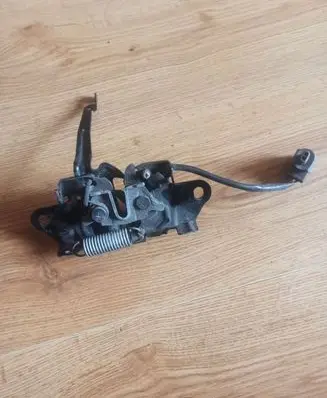 Mazda CX-5 Engine bonnet/hood lock/catch E28004ZC