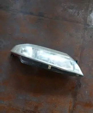 Renault Laguna II Headlight/headlamp 8200002847