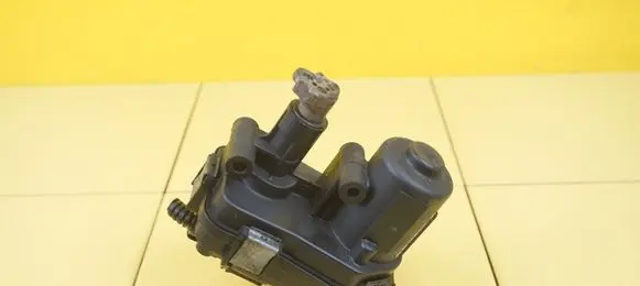 Alfa Romeo Giulietta Other engine bay part 940A4000