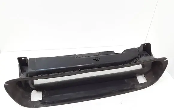 Volvo S40 Radiator cooling fan shroud