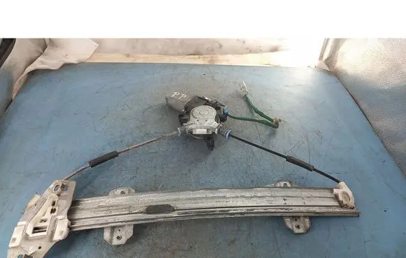 Honda Civic Front door window regulator with motor 