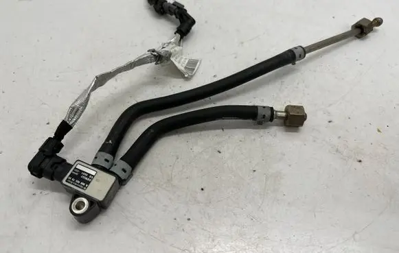 Mercedes-Benz A W177 Exhaust gas pressure sensor A0009057809